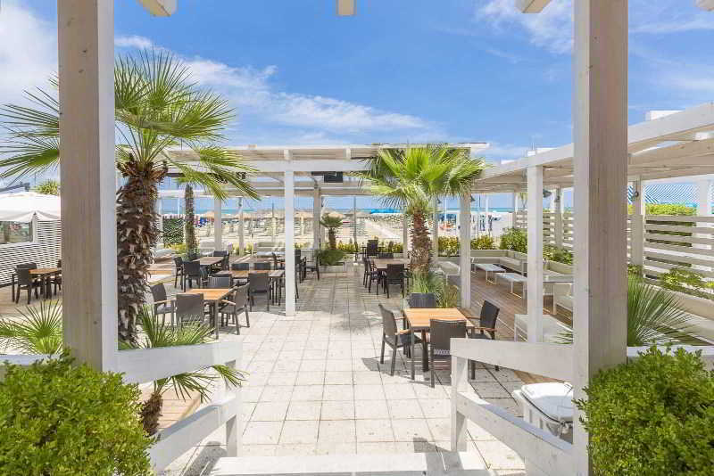 Hotel Maja Пескара Экстерьер фото