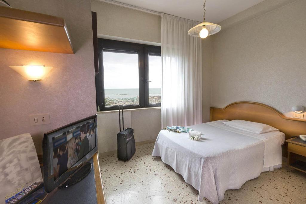 Hotel Maja Пескара Экстерьер фото